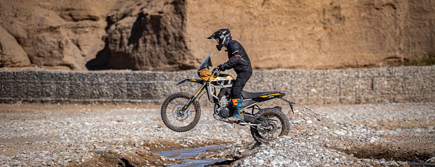 KOVE 800X Rally