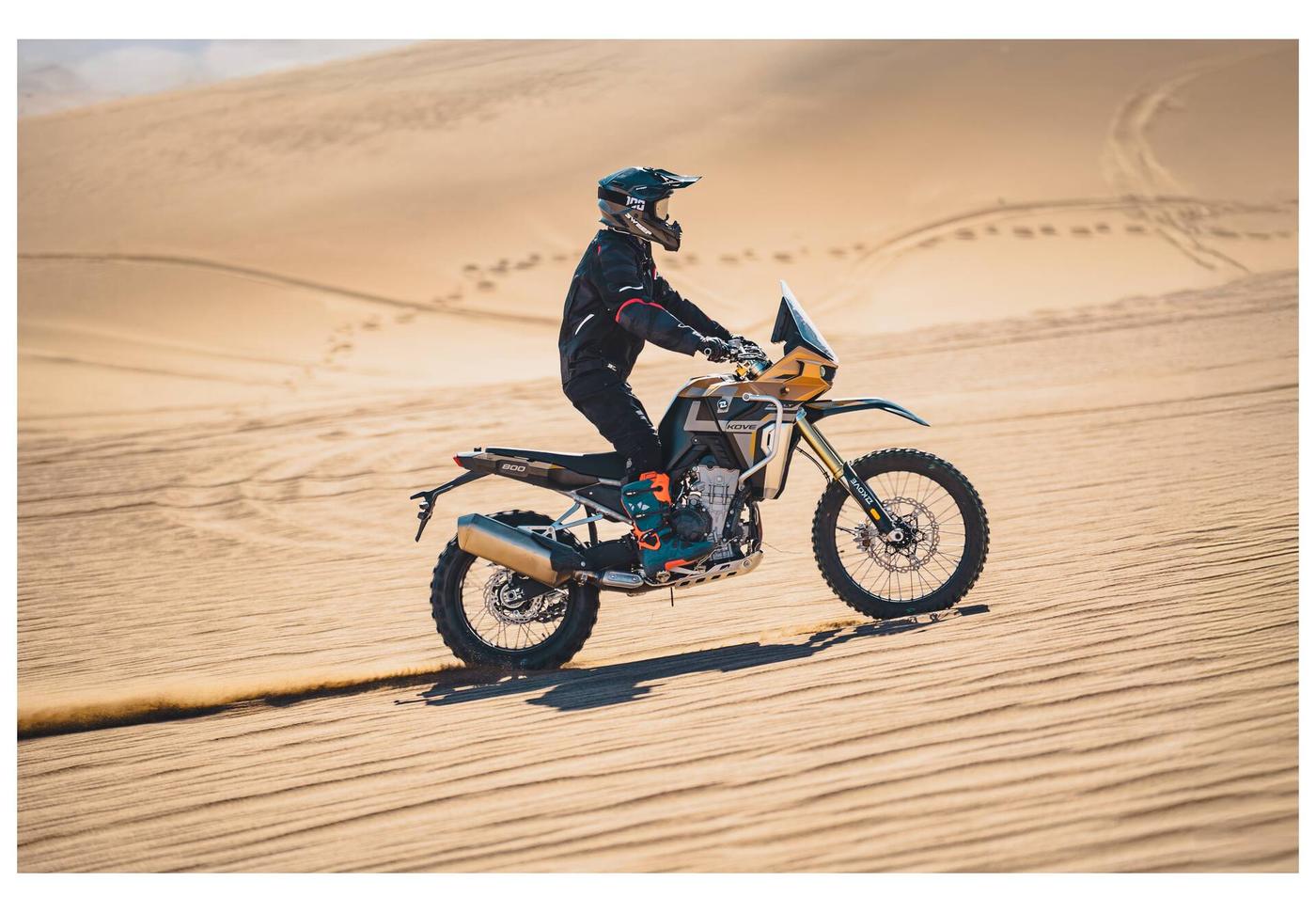KOVE 800X Rally